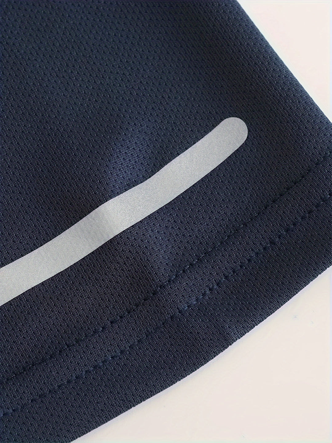 T-shirt Sportive da Uomo | Strisce Riflettenti | Traspirante & Asciugatura Rapida | Assorbente & Comfort Fit