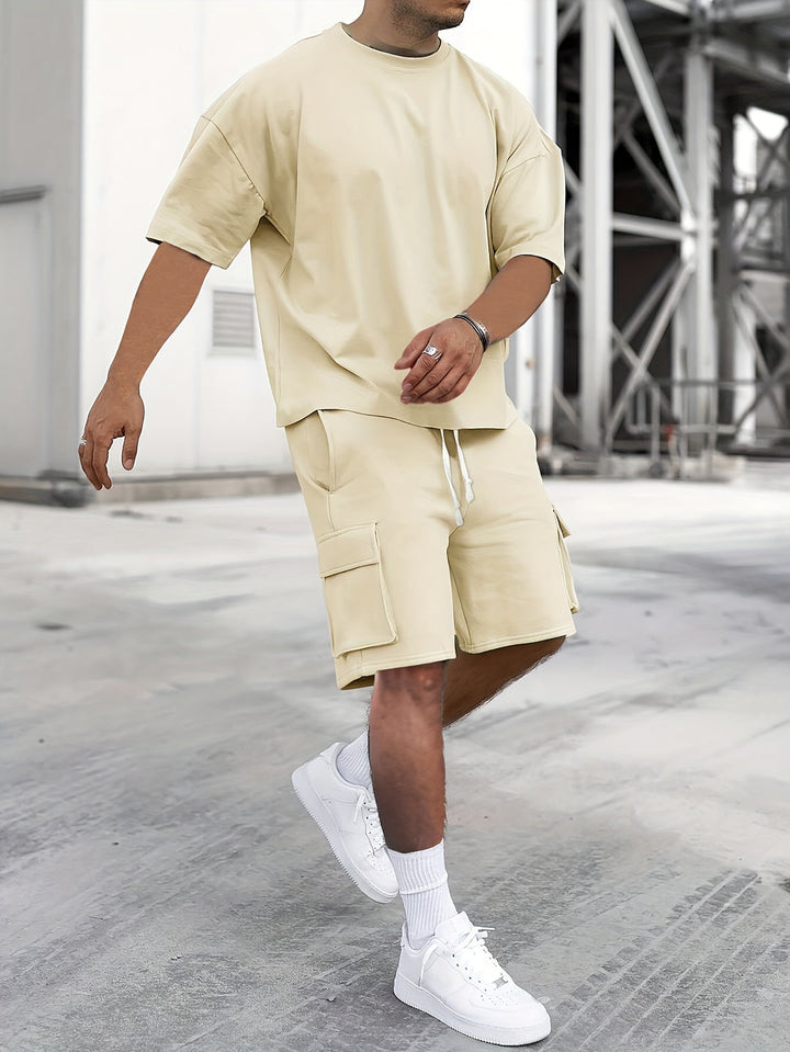 Set di Abbigliamento Sportivo da Uomo | Tessuto Traspirante | Comfort & Stile | T-Shirt & Shorts